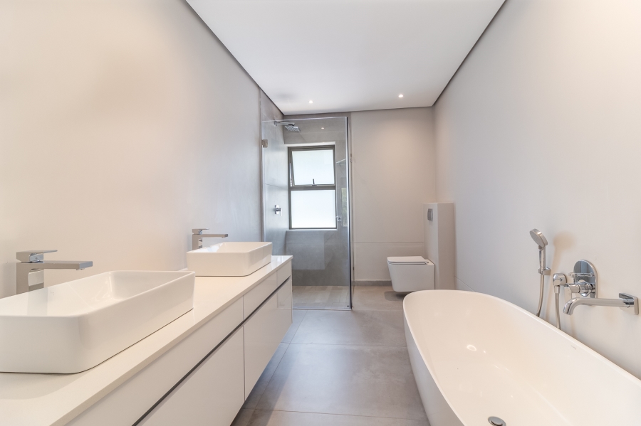 4 Bedroom Property for Sale in Pearl Valley at Val de Vie Western Cape